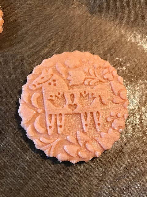 Sweet Rolling Pins - Wholesale Rolling Pin - Dala Horse Embossed Rolling Pin – For Bakers And Potters3