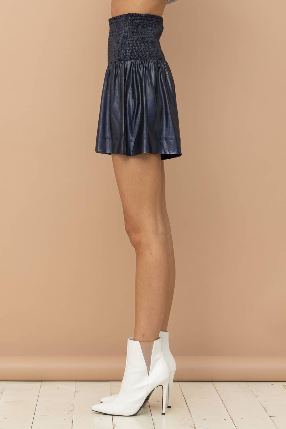 Blue B - Wholesale Shorts - Women's - 22350P - Smocked Waist Metallic Golden Shorts3