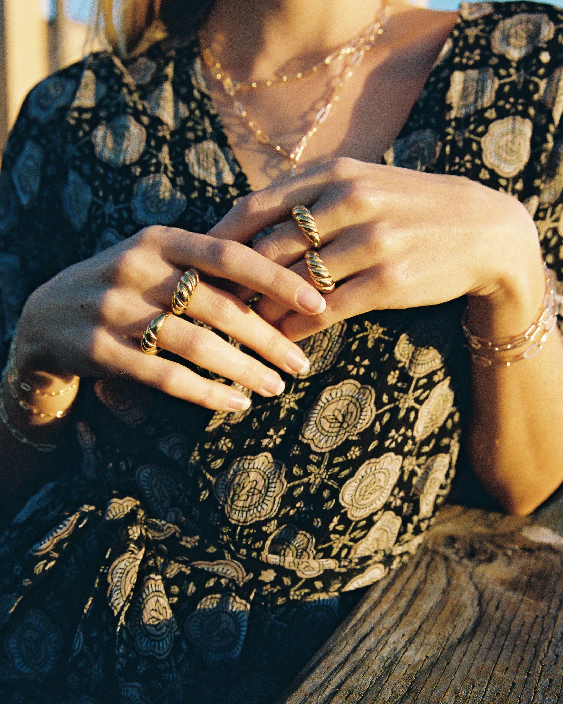 May Martin – Anel de banda por atacado – Anel C'est1