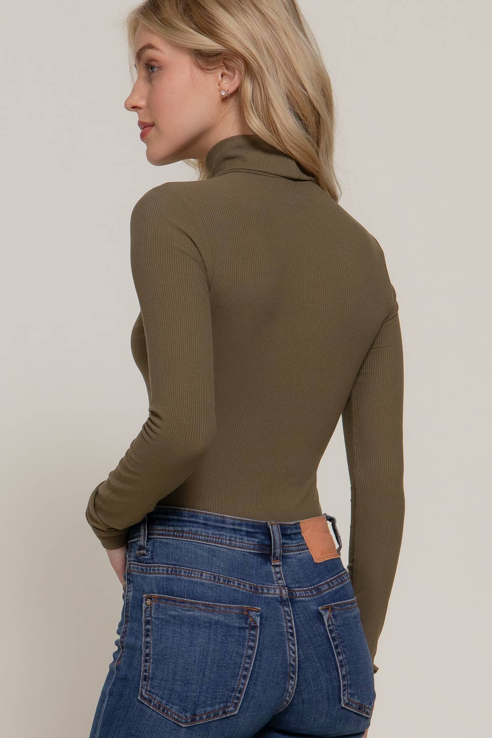 Active Basic | Active USA - Vendita all'ingrosso Body - Donna - Body a coste in rayon con collo alto e maniche lunghe19