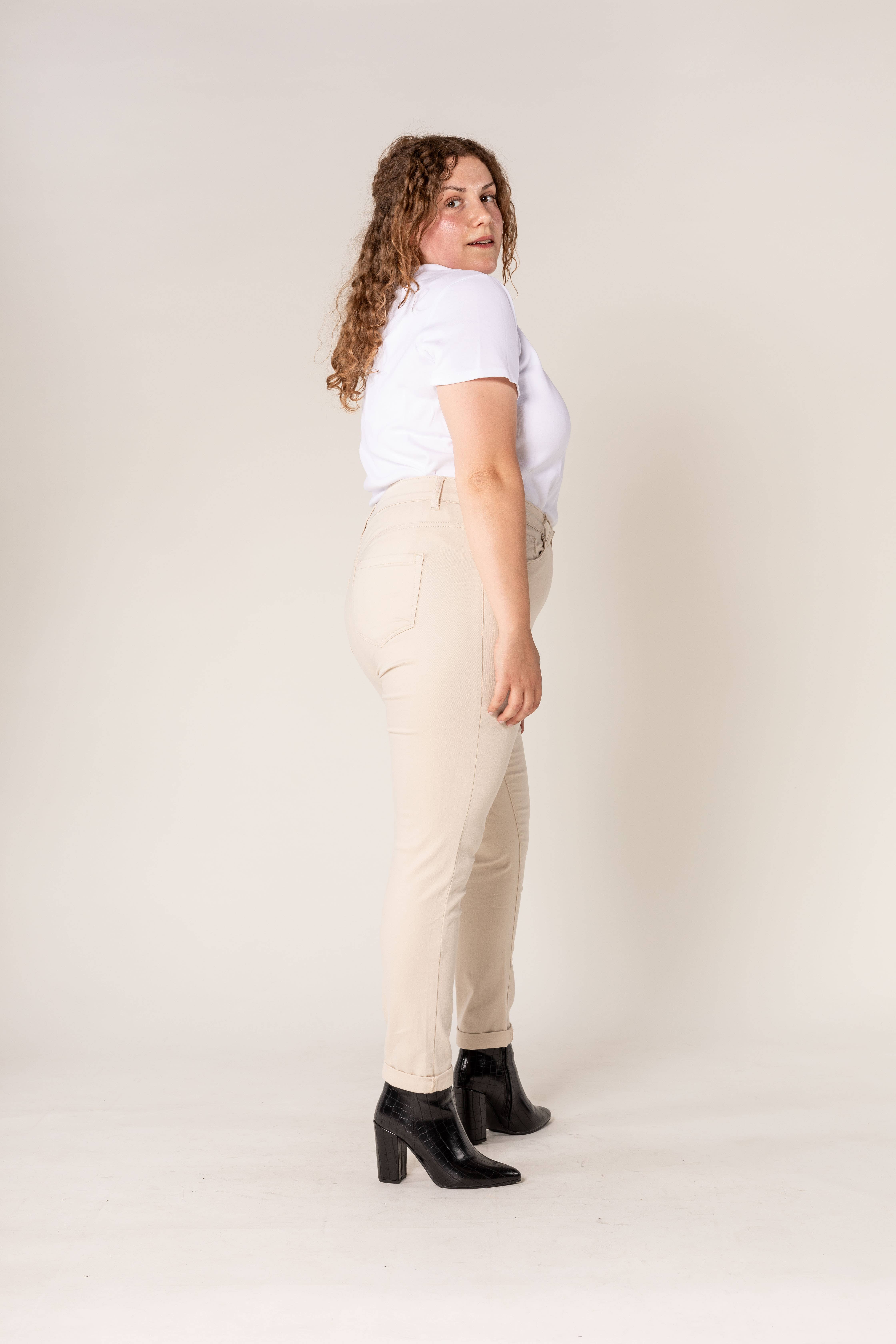 Nina Carter – Calças - Mulher por atacado – Tamanho Plus Curve Plus Tamanho Voltar ao Pescoço P19949