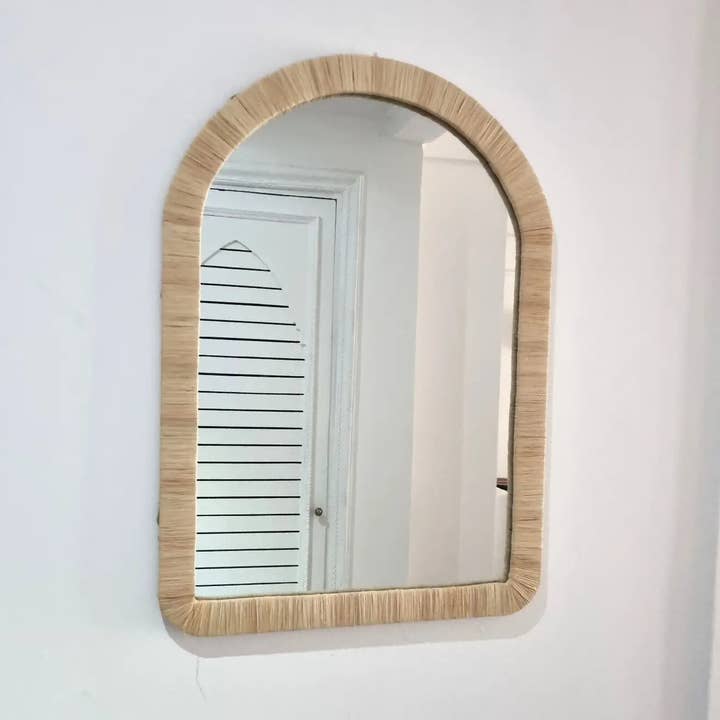 libitiishop – Großhandel Wandspiegel – Raffia-Spiegel | handgefertigter marokkanischer Spiegel - Türform2