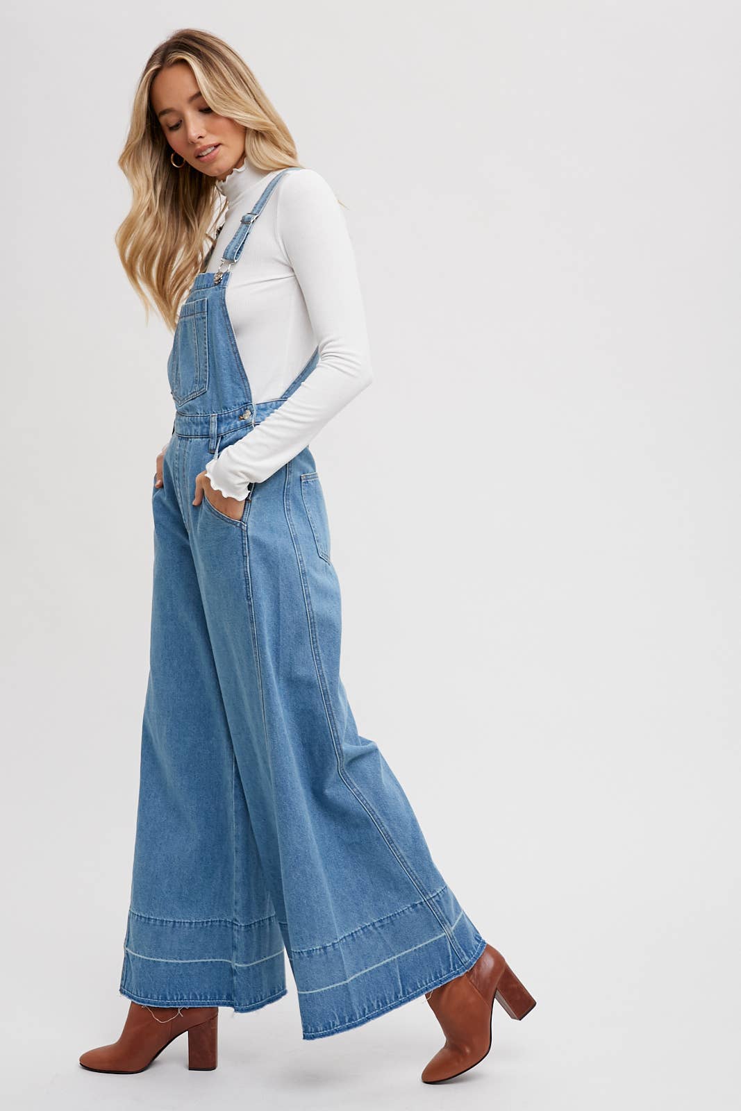 Bluivy – Engroshandel Overalls - Dame – DENIM OVERALLS MED BREDE BEN7
