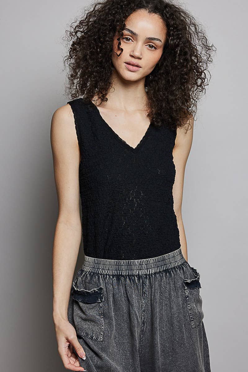 Pol Clothing - Vente Haut en maille – femme - Haut en maille sans manches à encolure en V avec bordure en dentelle1