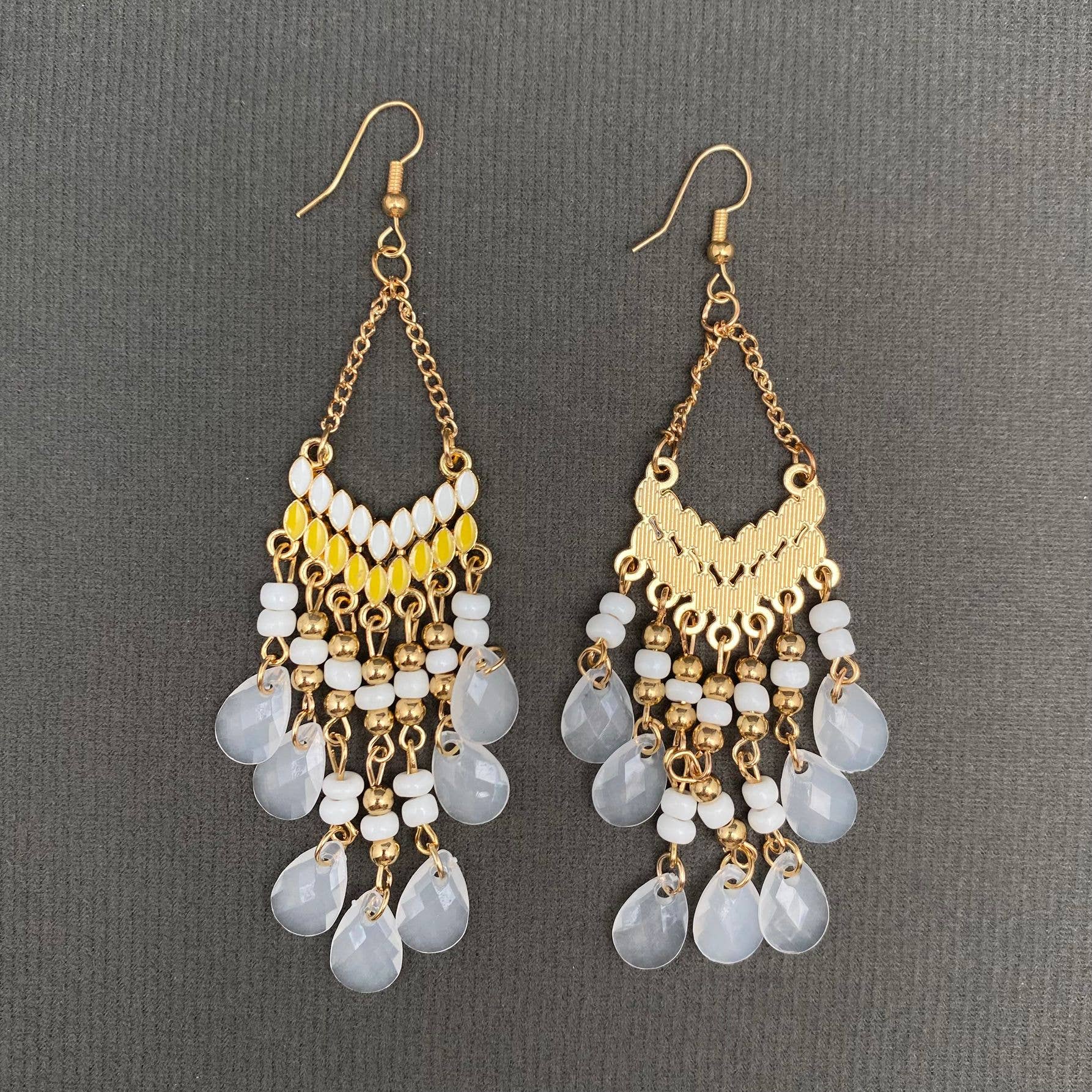 Mio Queena - Vente Boucles d'oreilles pendantes - Boucles d'oreilles pendantes à pampilles blanches de styles variés16