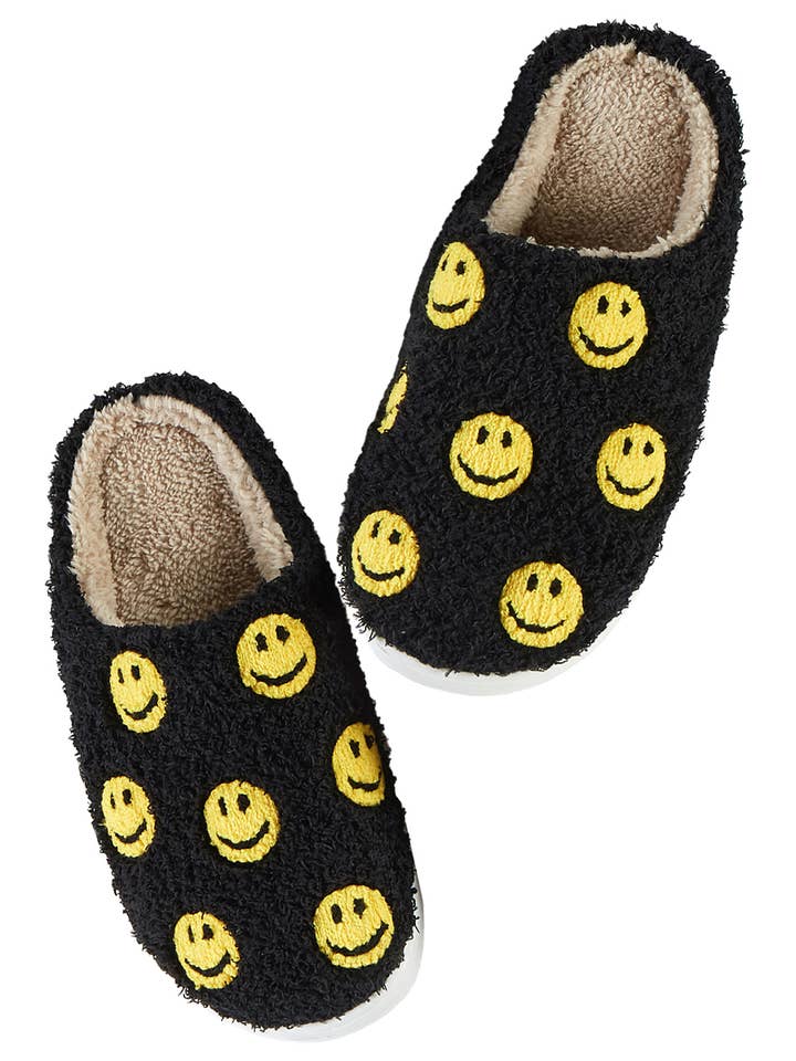 Cap Zone - Wholesale Slippers - Women's - Smiley Face Emoji All-Over Terry Fuzzy Fleece Slippers