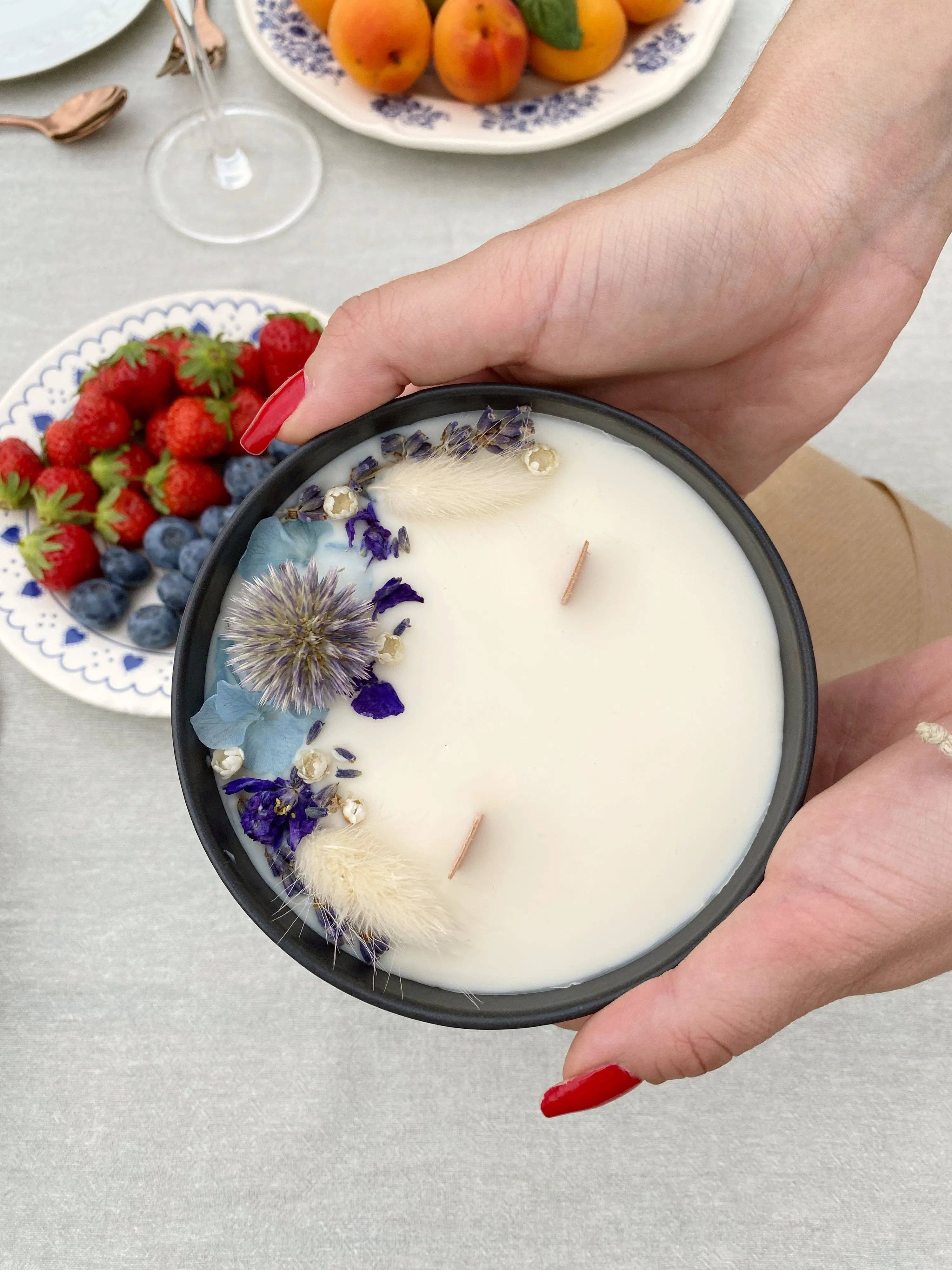 Florir - Wholesale Jar/Filled Candle - Black floral candle1