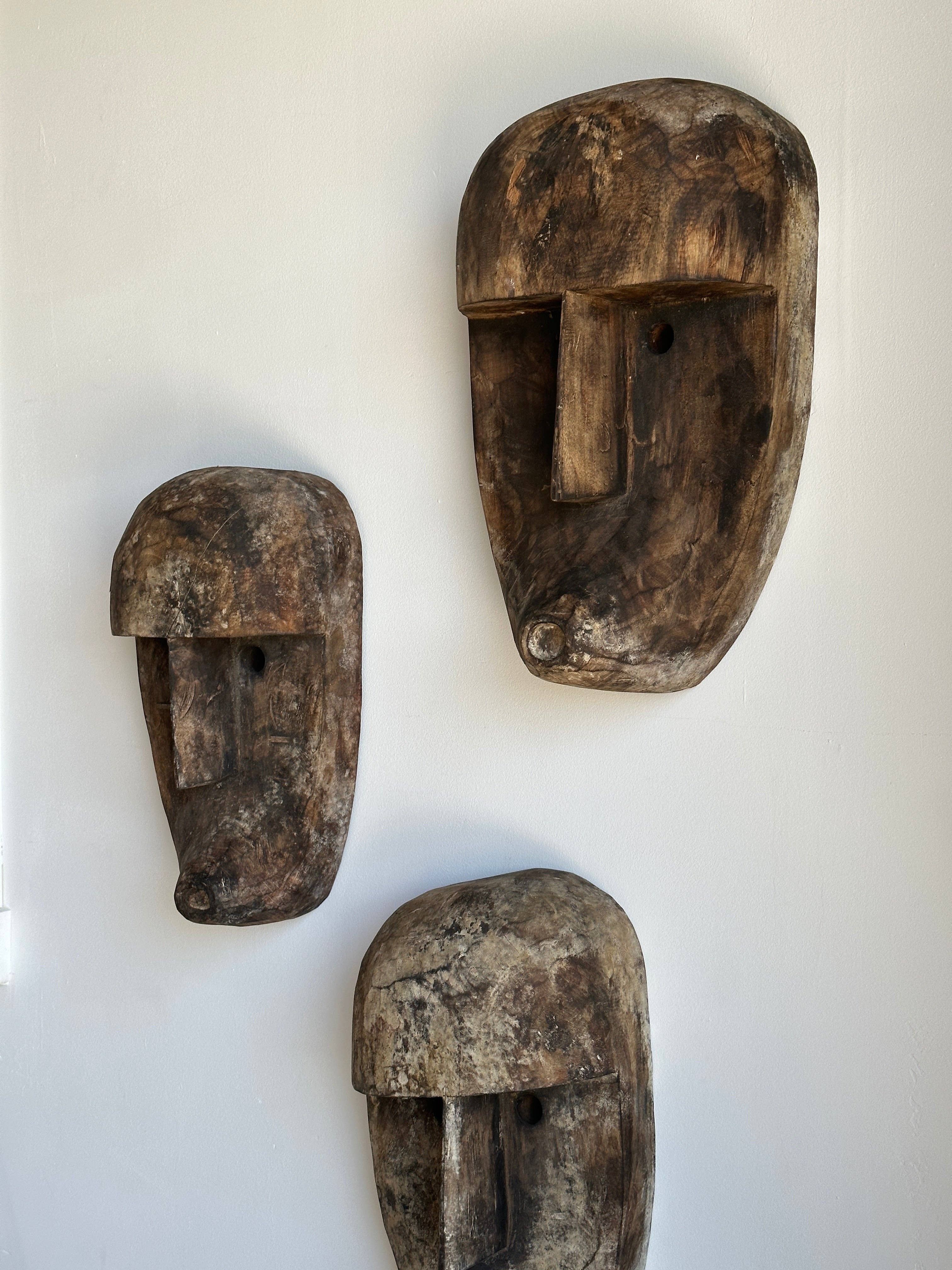 Office Objets – wholesale Skulptur – Stor Timor-mask i patinerat trä, höjd ca 50 cm (3 stycken)45