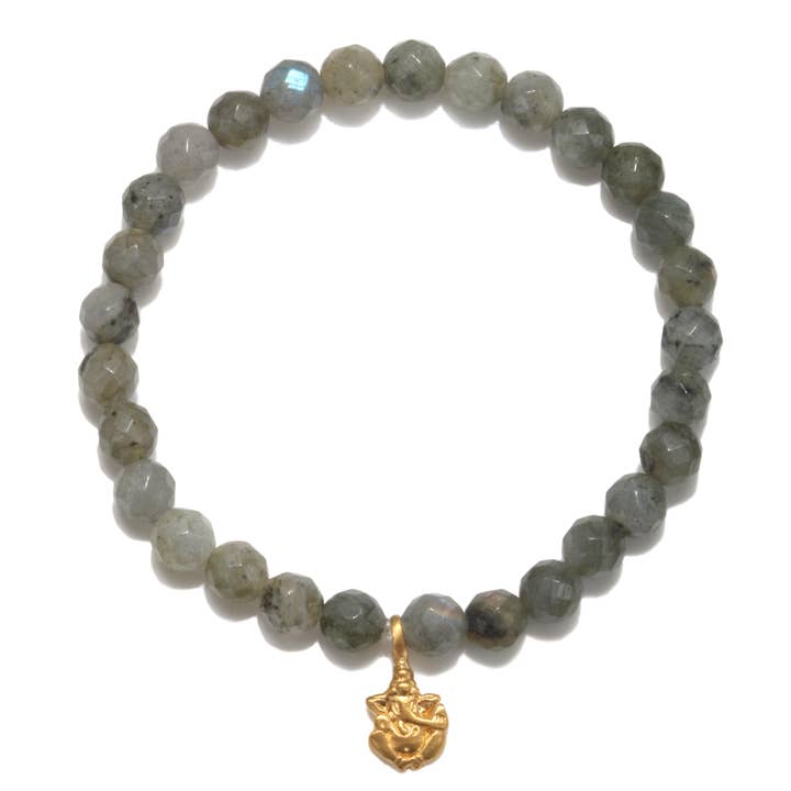 Bracelet extensible Ganesha en or labradorite pour la vente par Satya Jewelry