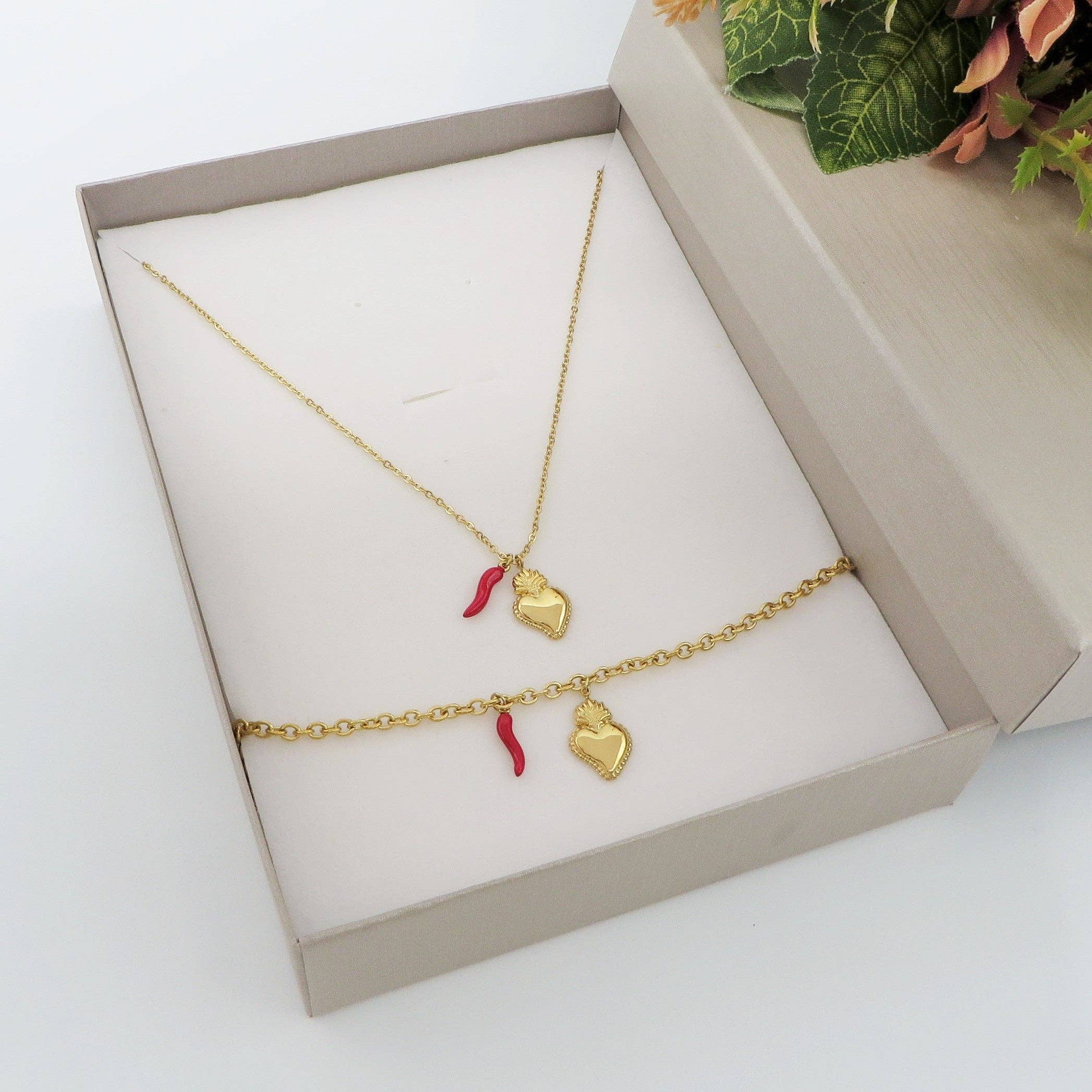 Daemon srls - Vente Colliers à pendentif - SACRED LUCKY ~ Collier avec charms cœur sacré et cornet en acier inoxydable4