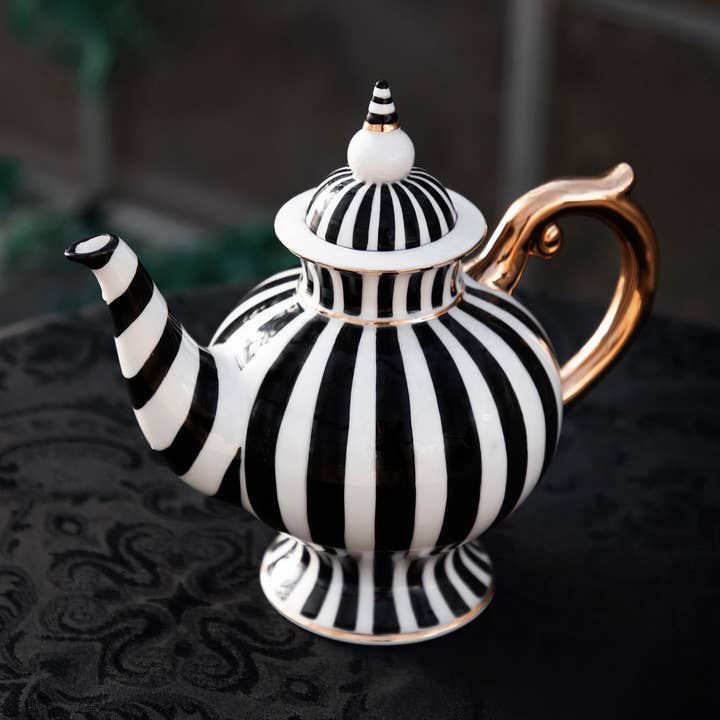 Teiera | Set da tè Grim & Ghostly e ulteriori Risultati per caffè prezzi all'ingrosso. Resi gratuiti e termini di pagamento a 60 giorni su Faire in tendenza su Faire.