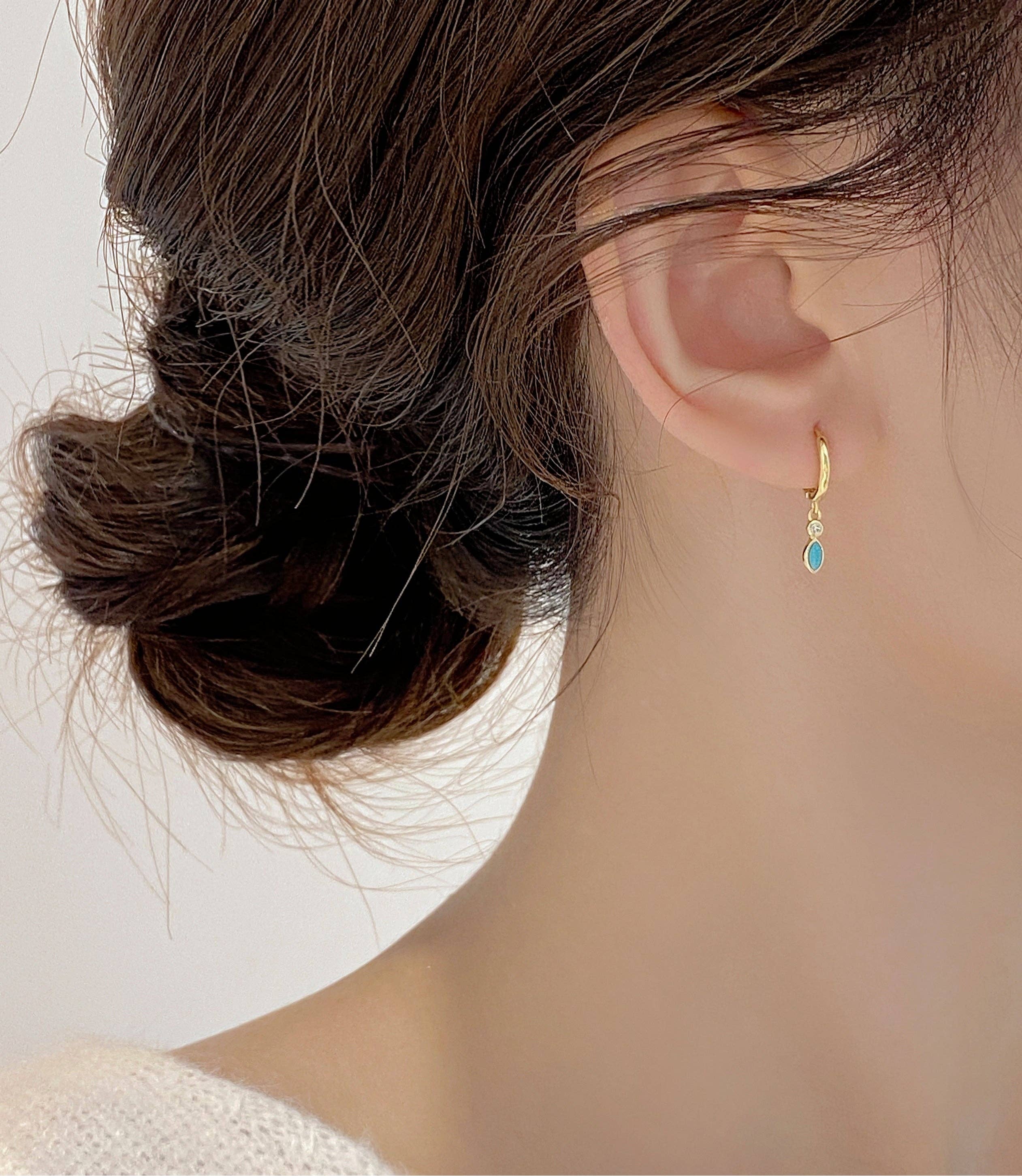 happyzzzsu - Wholesale Huggie Earrings - Sterling Silver Tiny Turquoise Hoop Earrings5