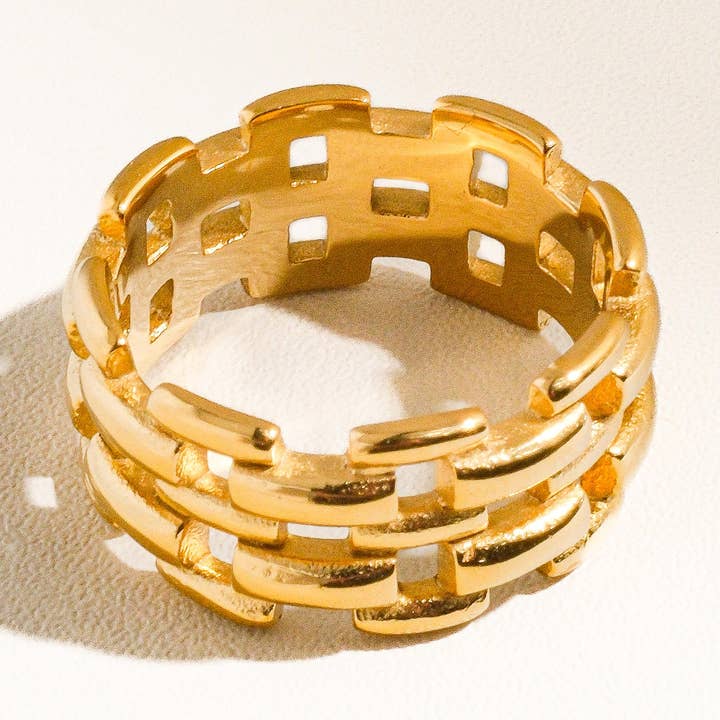 Roxie 18K Gold Non-Tarnish Braided Chain Ring for wholesale on Faire0