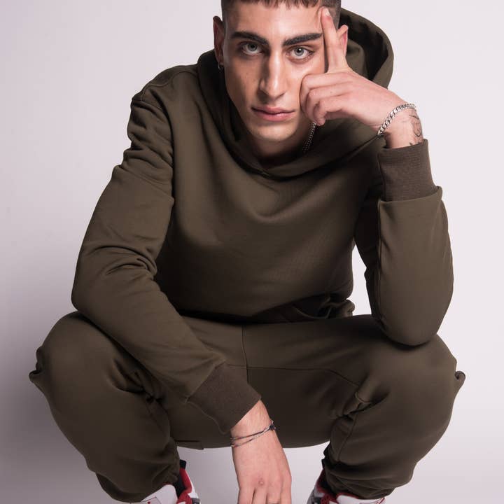 Modelo 7M - kaki y otras tendencias de Resultados para ropa deportiva sublimada al por mayor. Devoluciones gratuitas y condiciones de pago a 60 días en Faire en Faire.