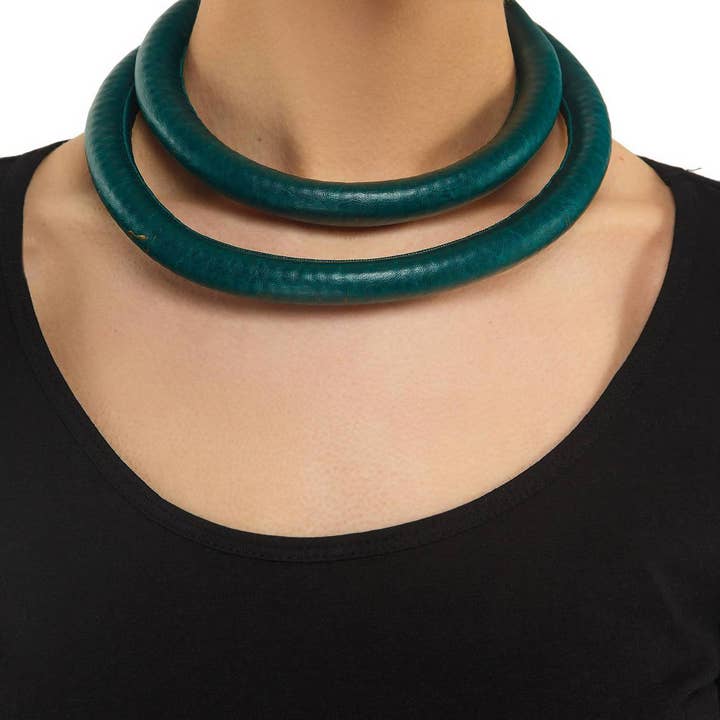 DOPPELROHR-CHOKER - BLAUGRÜN für den Großhandel von Kreacija