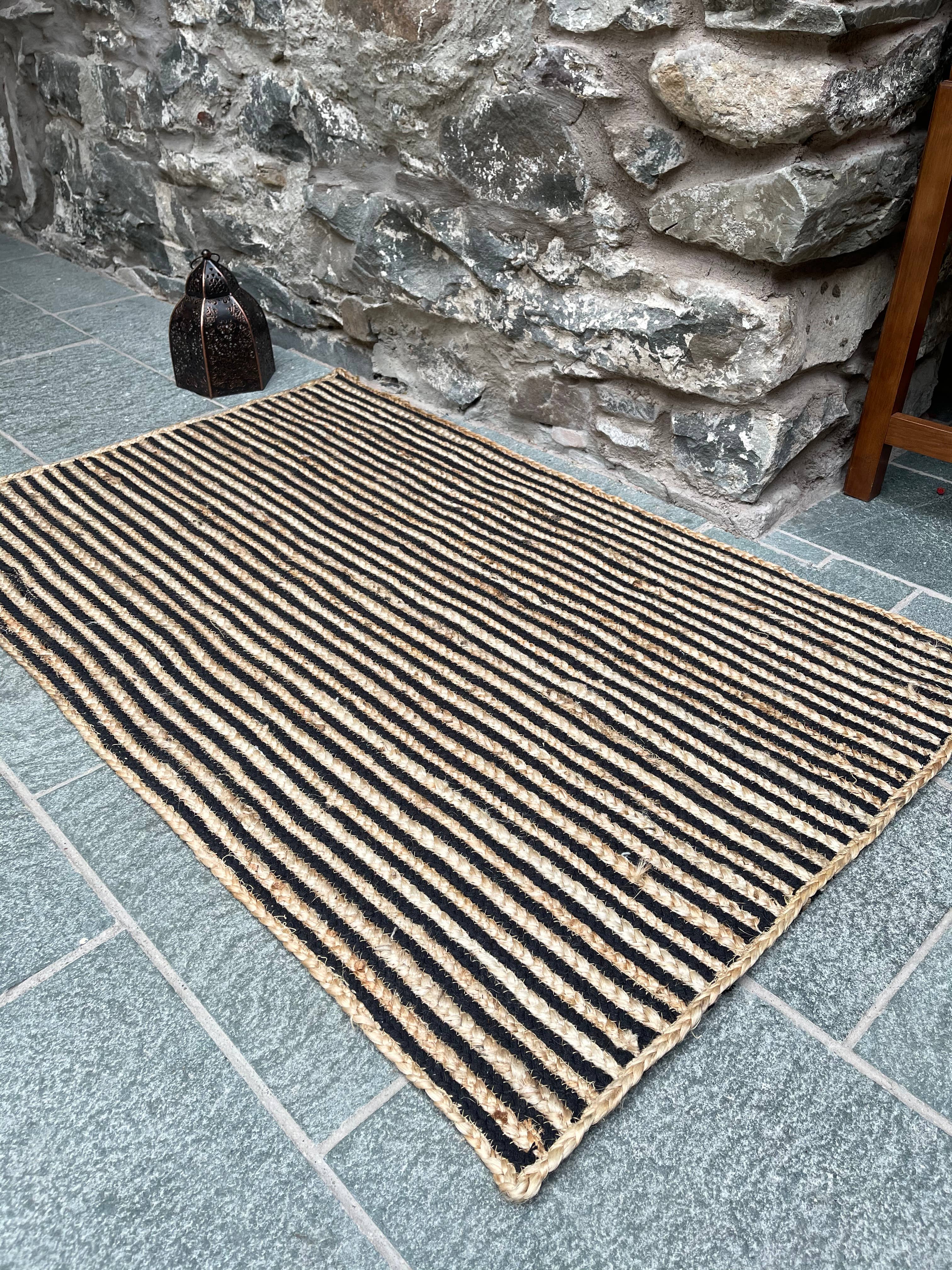 Second Nature Online - Vente Tapis - Tapis rectangulaire tressé en jute beige et noir CHAKKAR DARK à rayures8