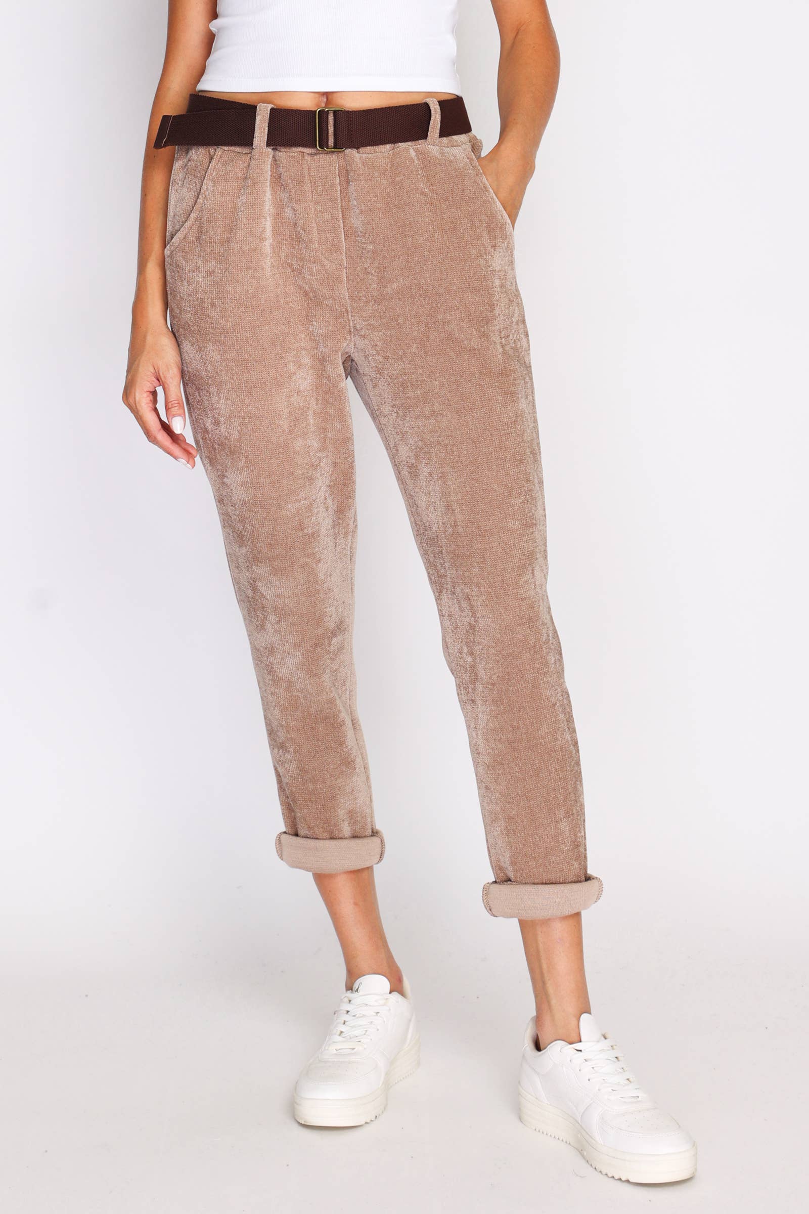 ORNELLA PARIS - Wholesale Pants - Women's - LMM-PT9963 velvet pants with belt

1