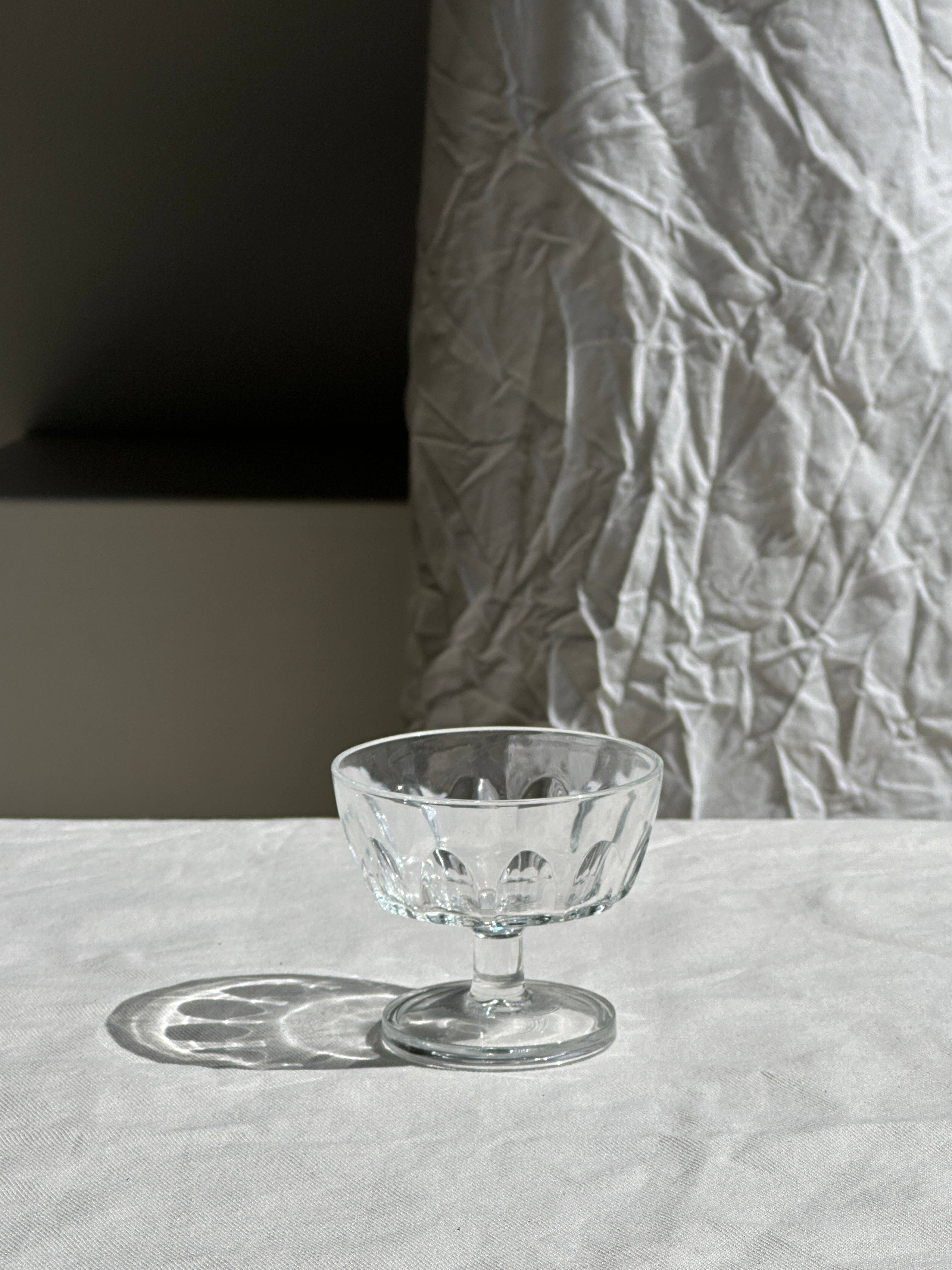 Office Objets - Venta al por mayor Copas de cóctel/licor - 11 copas con tallo Arcoroc de Francia2