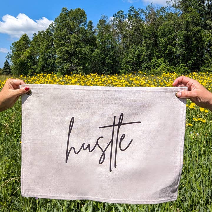 Cabin Design Co - Venta al por mayor Letrero - Banner de Hustle Script
