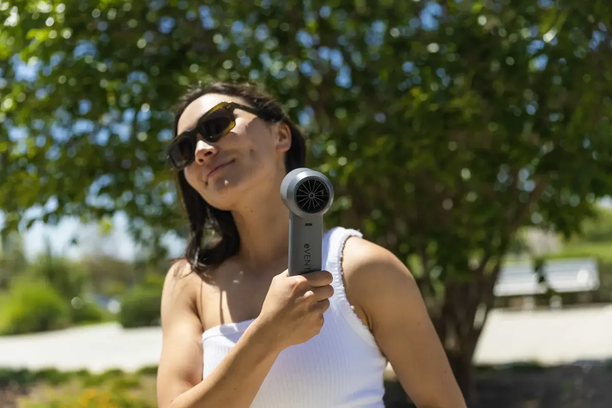 FashionIt - Wholesale Sports & Outdoor - eVent Rechargeable Handheld Fan with Cooling Plate3