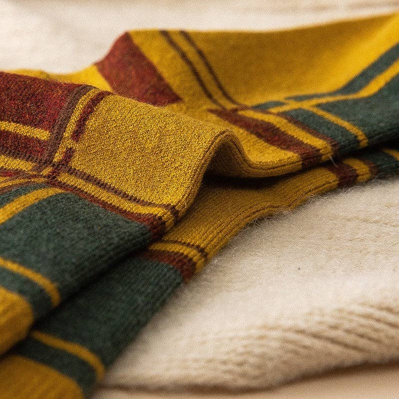 6 Pairs Random Color Contrast Color Retro Wool Adults Winter Socks for wholesale on Faire5