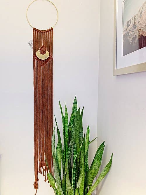 Luna Macrame wanddecoratie voor wholesale door Knotty Red Fox Macrame