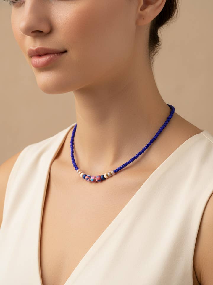 HIL01 - Collier bleu royal et rose 16" pour la vente par Gist Jewellery