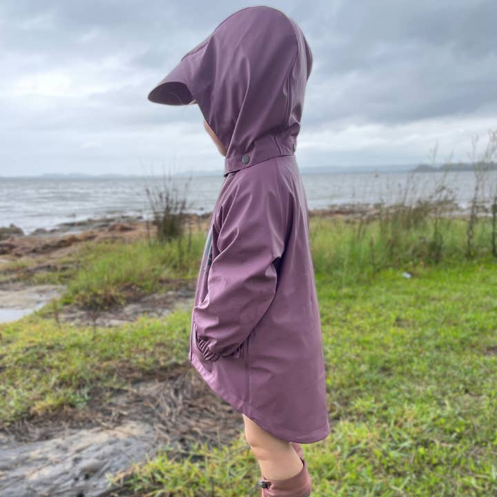 Grubbybub - Wholesale Raincoat – Kids - All-Weather Jacket with Mud Guard2