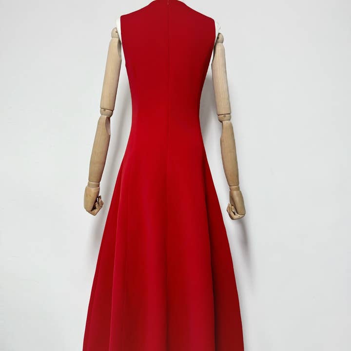 Productseeker - Wholesale Dress - Women's - DR750Y Sleeveless 3D Floral Embroidered Elegant Long Dress10