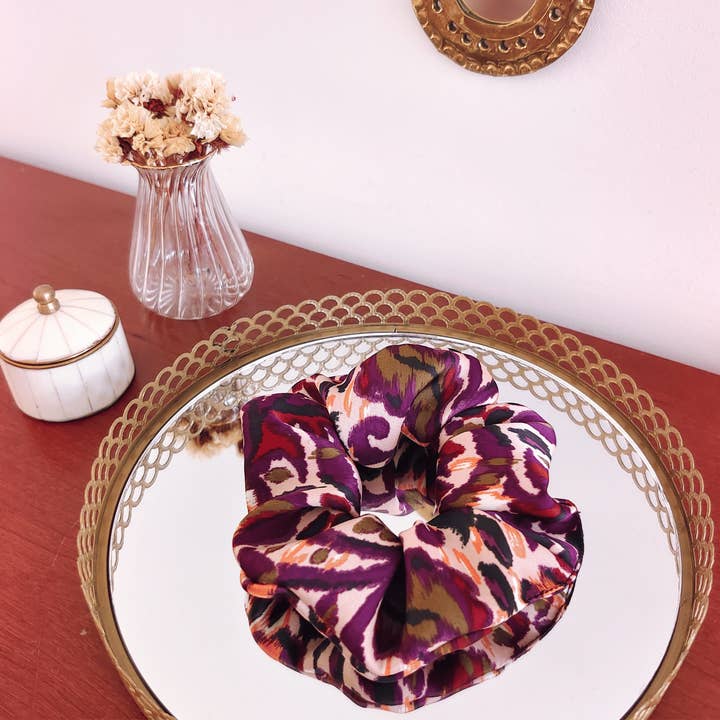 DARIA scrunchie / ethnic printed satin burgundy khaki for wholesale by Laure Derrey