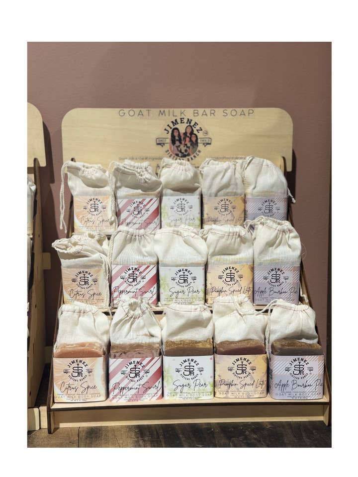 Présentoir de savon en barre pour la vente par Jimenez Sisters Ranch