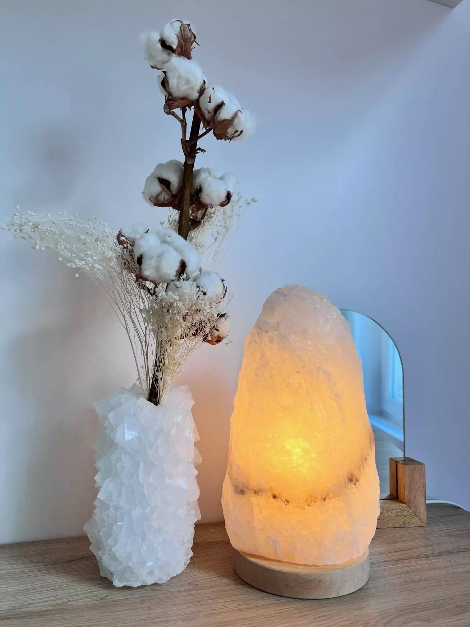 CocoonMe - Wholesale Accent/desk lamp - Himalayan Salt Lamp - White Rock