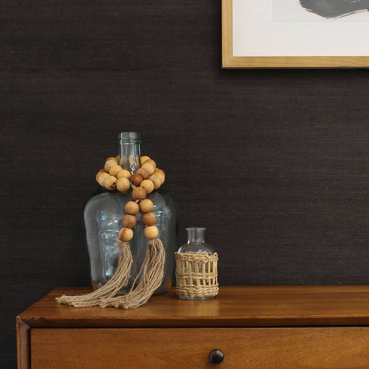 Sisal Matte Black Authentic Grasscloth Wallpaper, 72 sq ft for wholesale on Faire1
