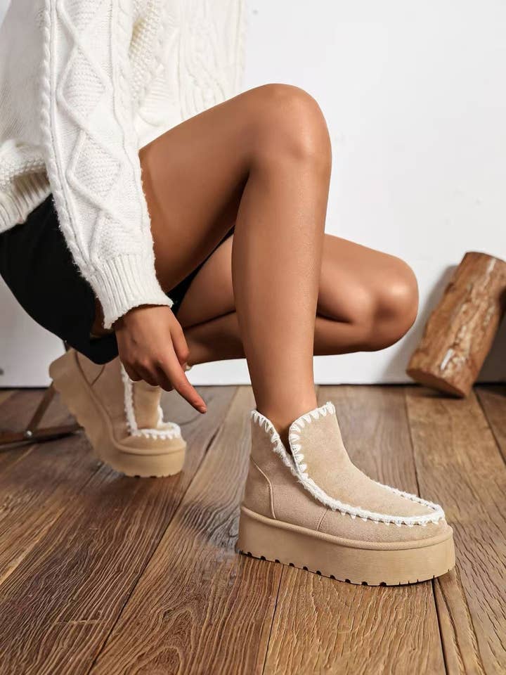 SWEET MAGIC MODA Y COMPLEMENTOS - Wholesale Boots - Women's - SUEDE BOOTS WITH RUBBER SOLE4