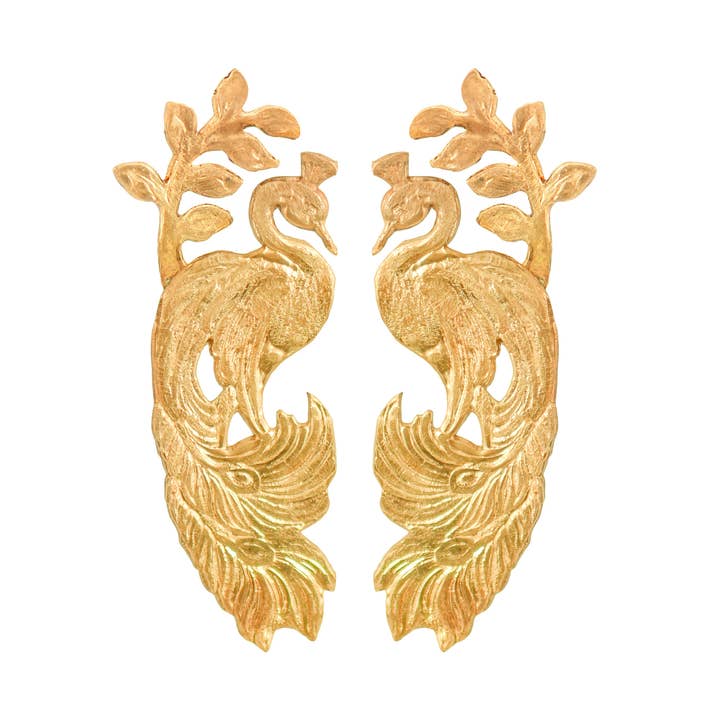 Orecchini Pavo in oro per la vendita all'ingrosso da parte di We Dream in Colour