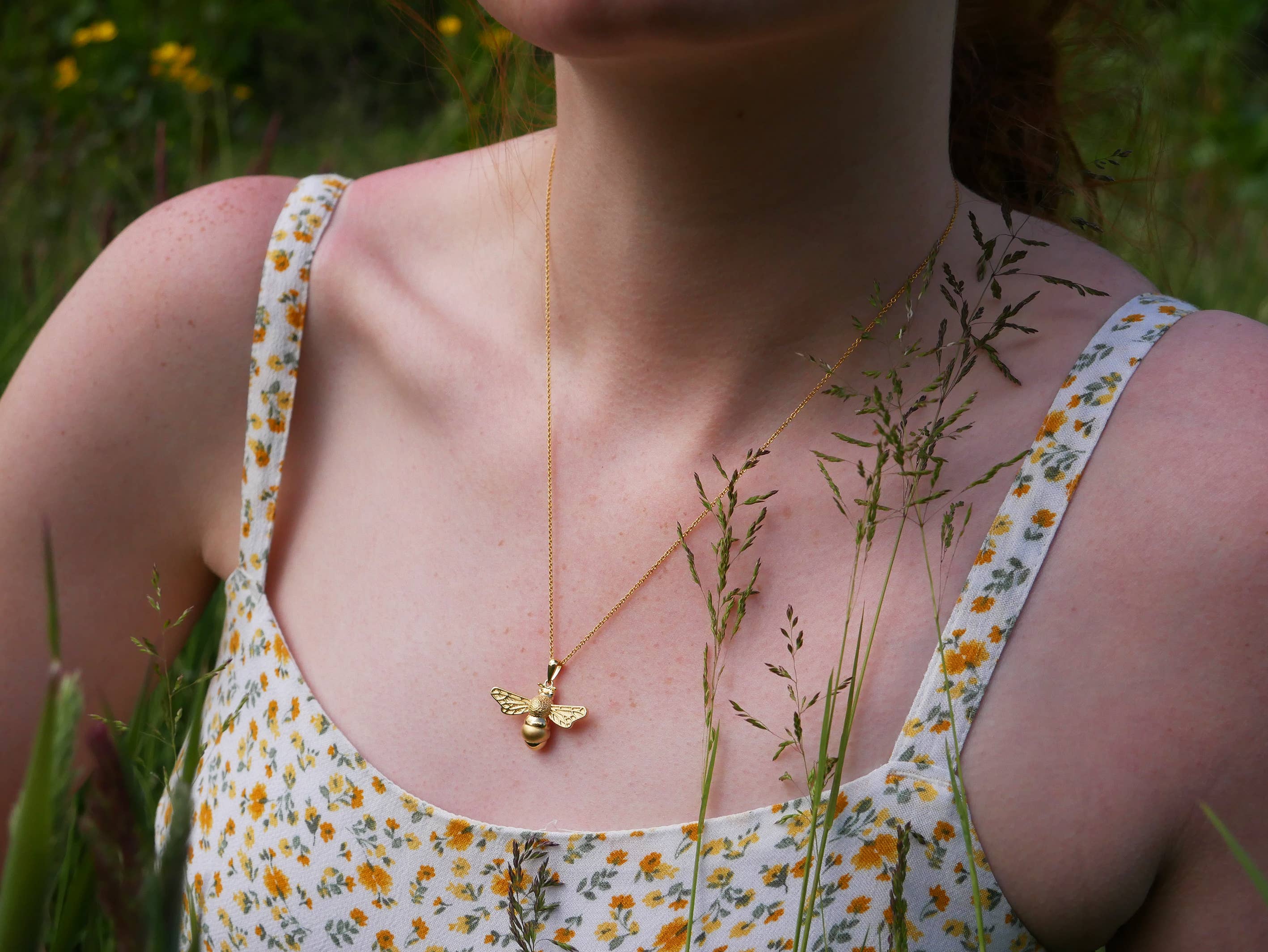 In The Heather - Wholesale Pendant/Charm Necklace - Scottish bumble bee necklace in sterling silver0