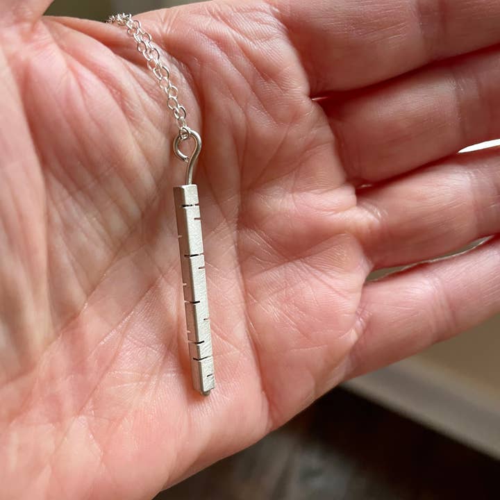 Collana a forma di albero di betulla in argento sterling con catena o pelle per la vendita all'ingrosso da parte di Kitty Stoykovich Designs