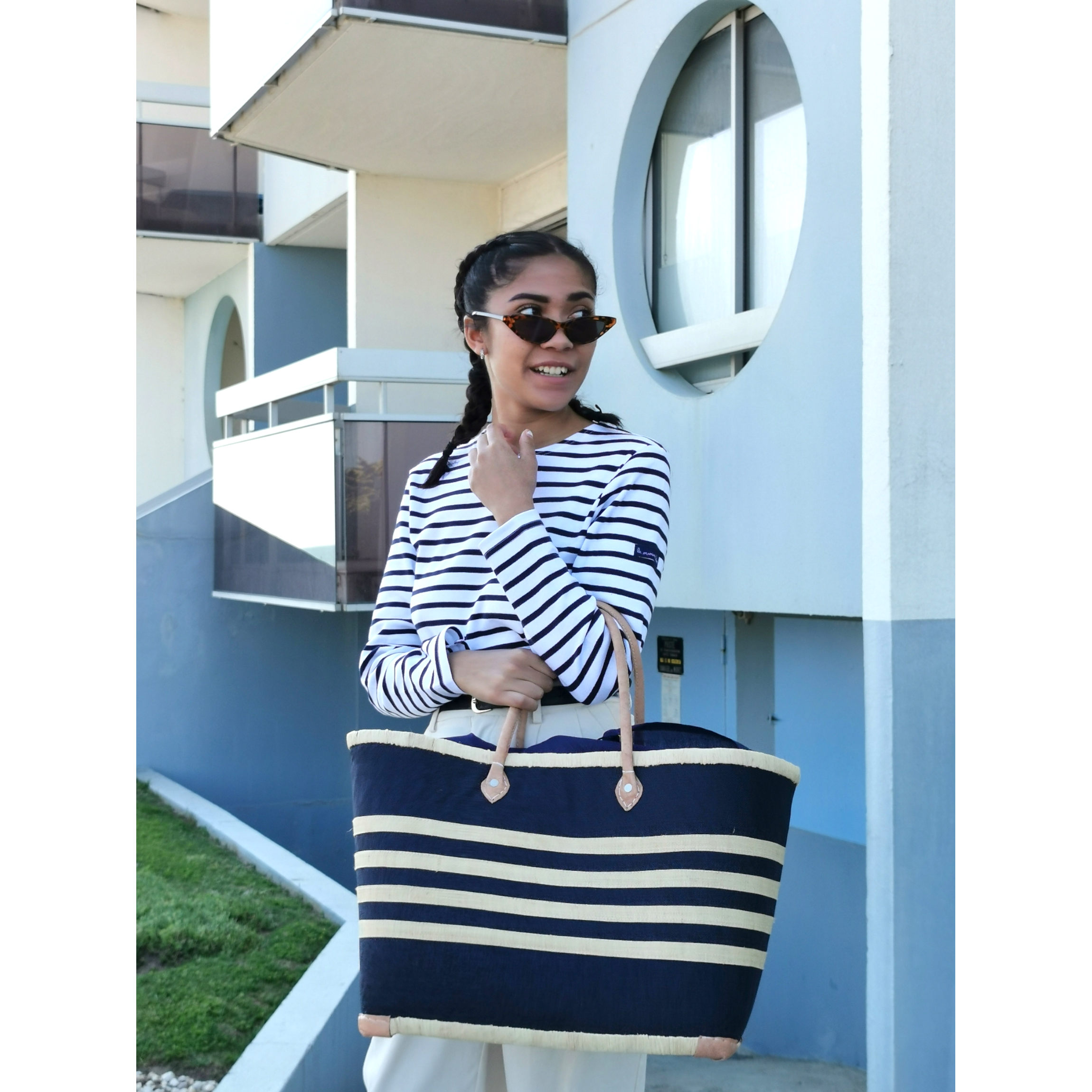 Nature et Fibre – wholesale Beach bag – Extra large beach bag, XXL woven straw basket3