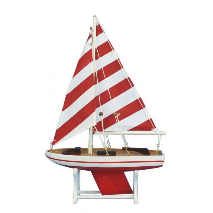Hampton Nautical – wholesale Dekorativt bordsobjekt – Dekorativ segelbåtsmodell med rustika röda ränder 12"