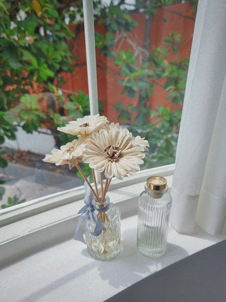 Bloom & Bowery - Wholesale Reed Diffuser - Sola Wood Sunflowers on Reed Stems for Reed Diffuser3