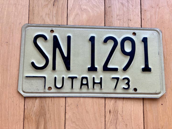 Plaque d'immatriculation Utah 1973 - Coins inférieurs coupés ? pour la vente par RusticPlates