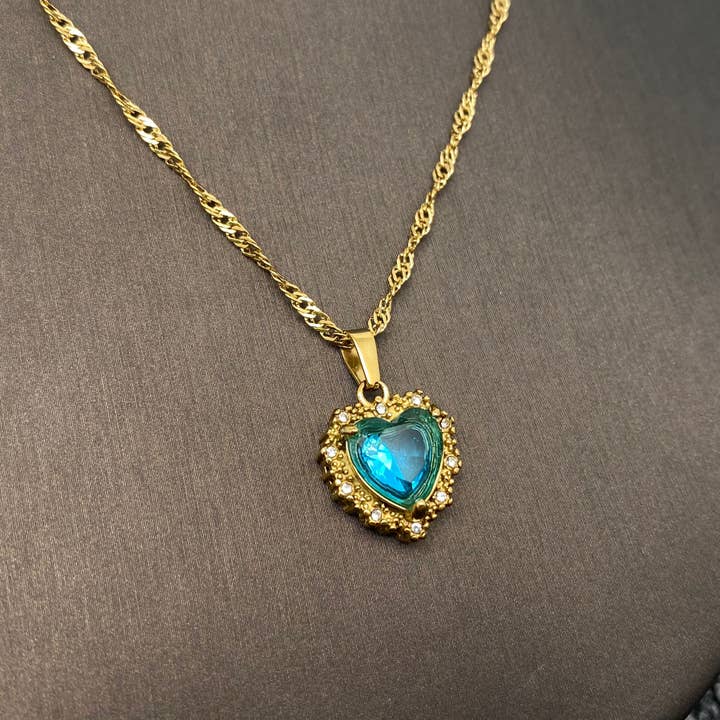 Mio Queena - Wholesale Pendant/Charm Necklace - Sparkling Heart Zircon Charm 18K Gold Plated SS Necklace-FGS