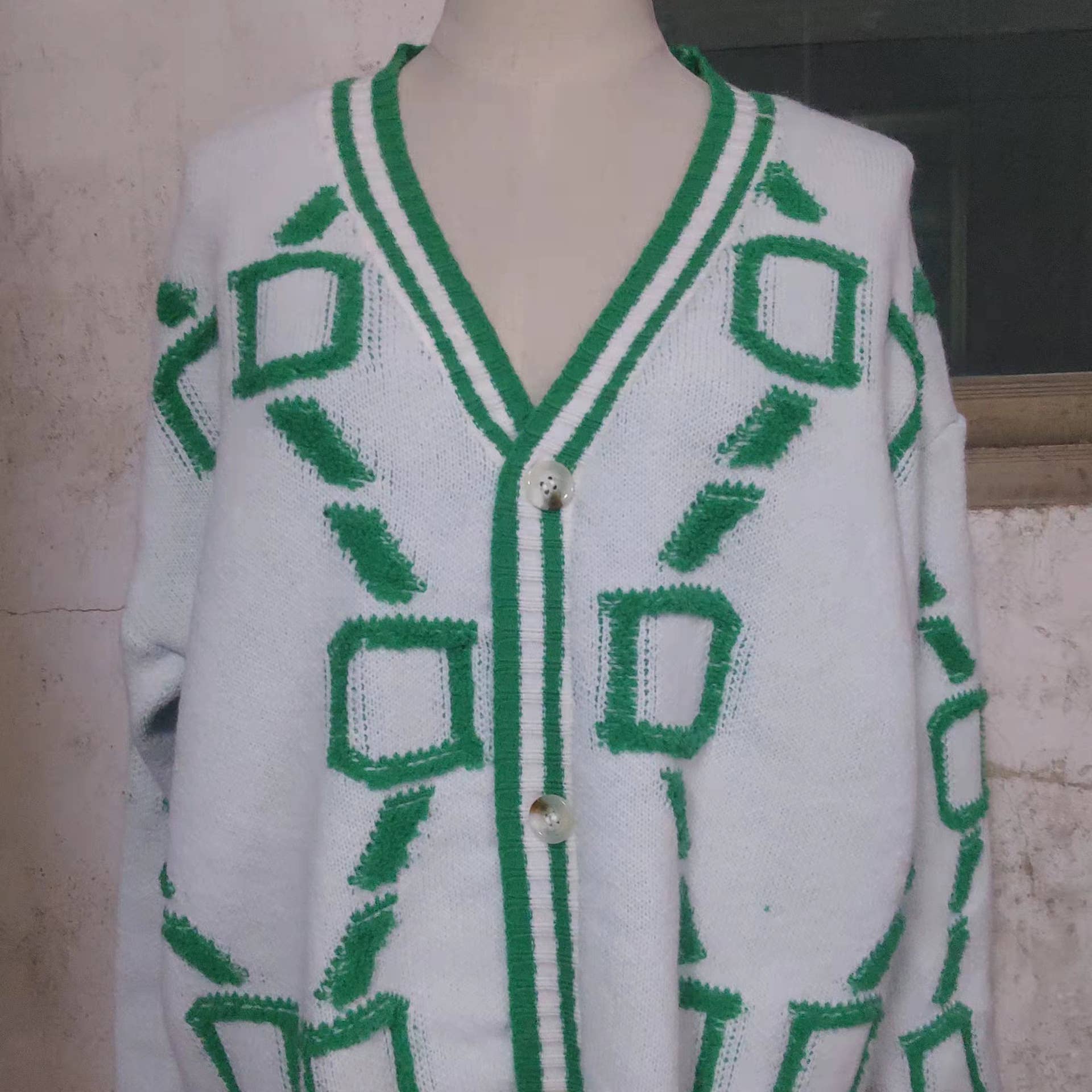 Rosa Clothing - Vente Cardigan – femme - Cardigan de mode tricoté à monogramme5