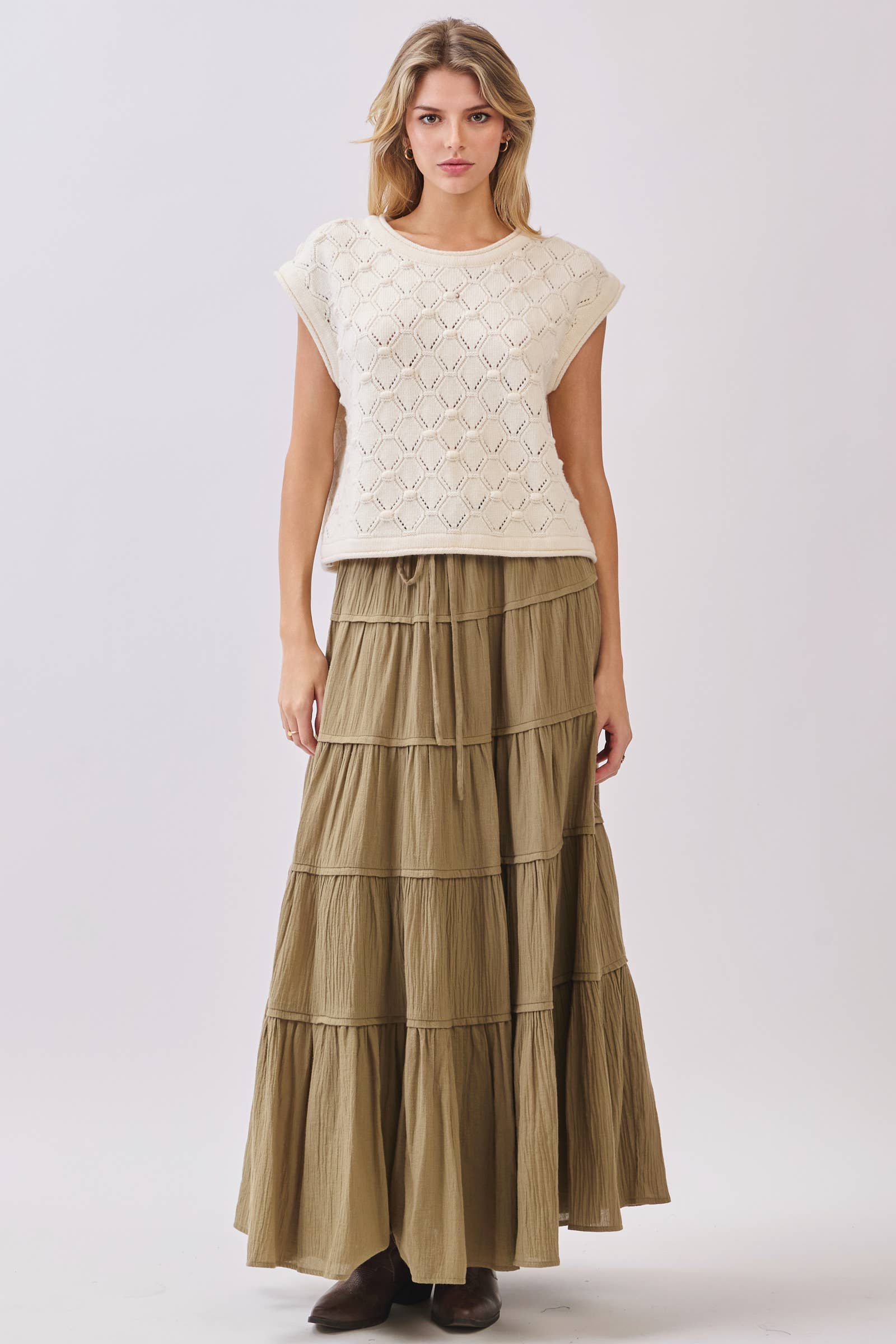 Final Touch – Top de malha - Mulher por atacado – Top de Malha com Manga Curta e Bainha Enrolada - VW61279