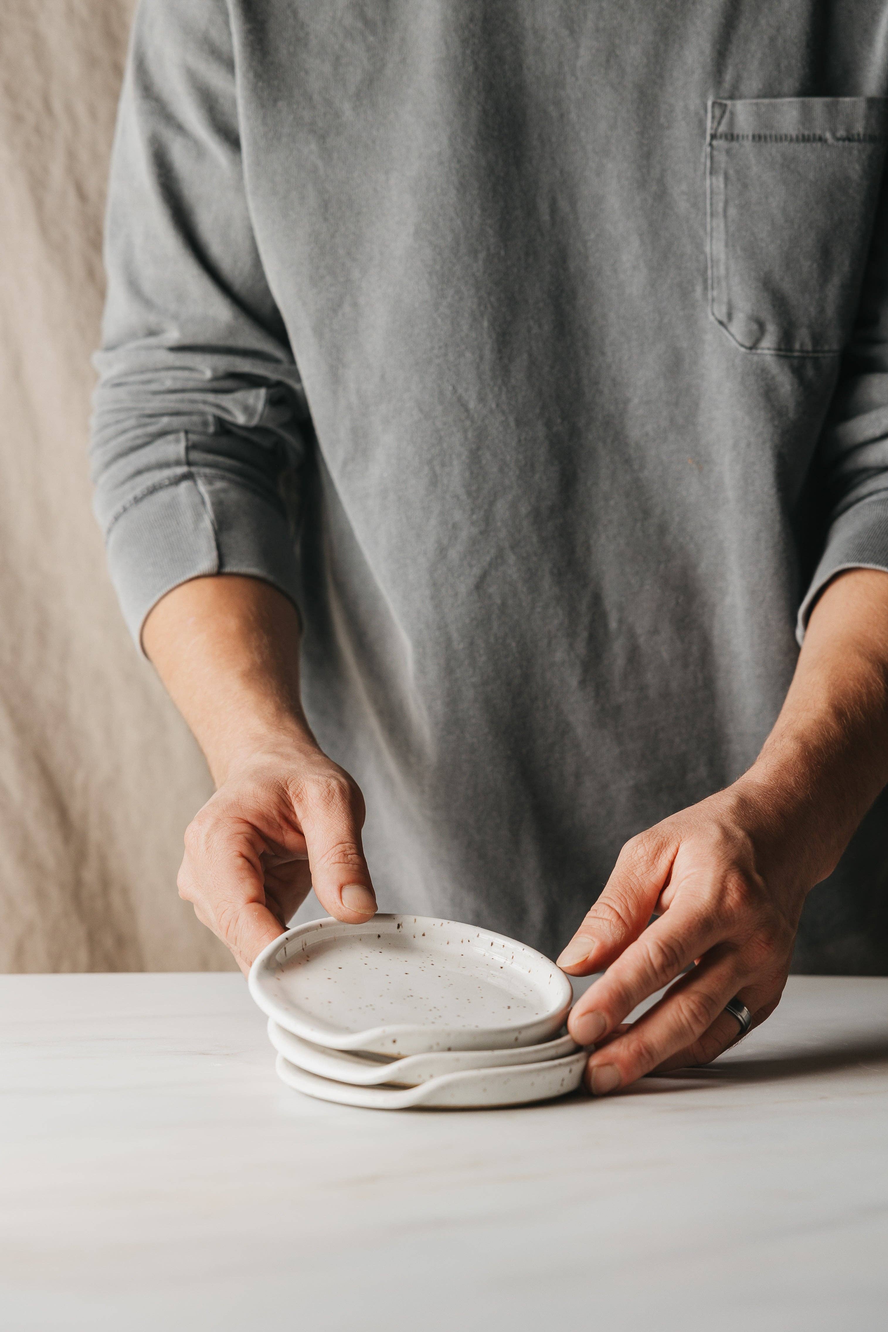 D Pottery - Wholesale Spoon Rest - Speckled White Ceramic Spoon Rest2