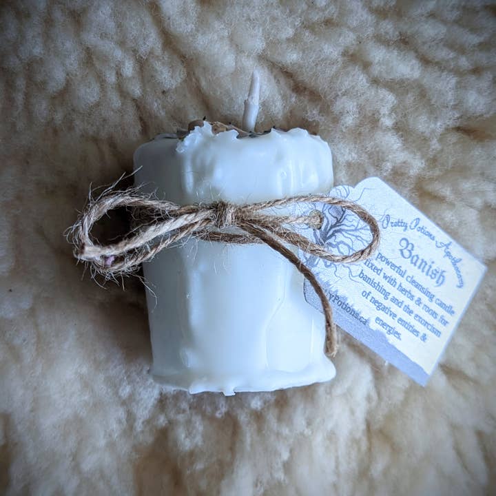 Pretty Potions Apothecary - Venta al por mayor Vela votiva - Vela votiva a base de hierbas BANISH Ritual1