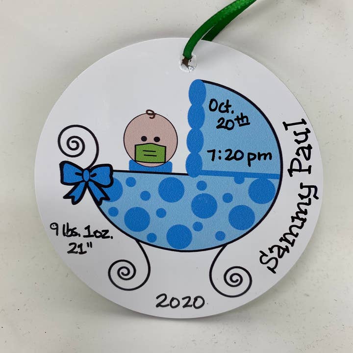 Baby Boy i Carriage (blå) for engroshandel hos The Polka Dot Box