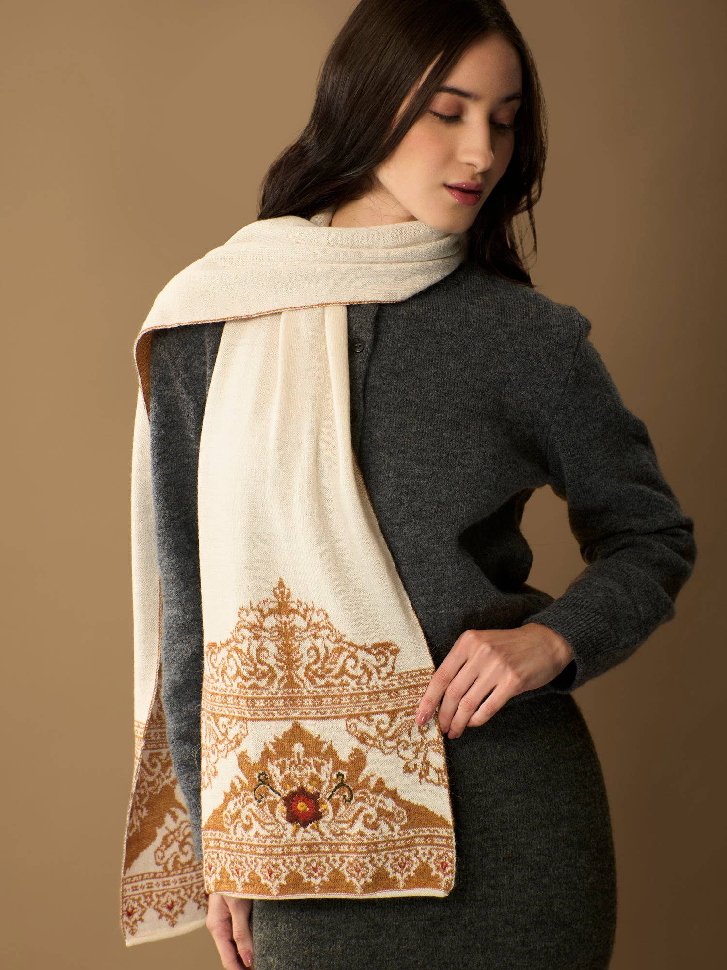 WUAMAN - Alpaca - Wholesale Scarf - Women's - Isabela Alpaca Scarf | Hand Embroidery | Fall3