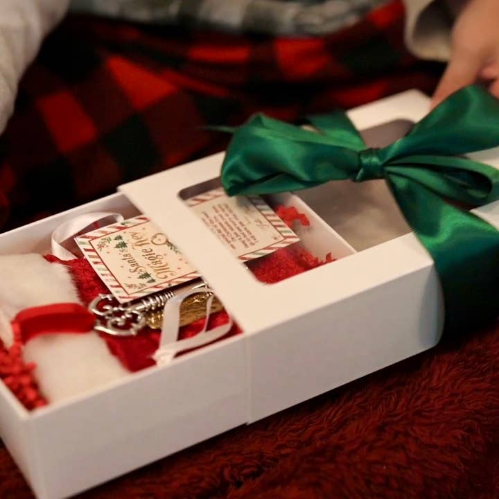 Tickle Bug Jewelry - Wholesale Ornament - Magic Santa Key Ornament Gift Box5