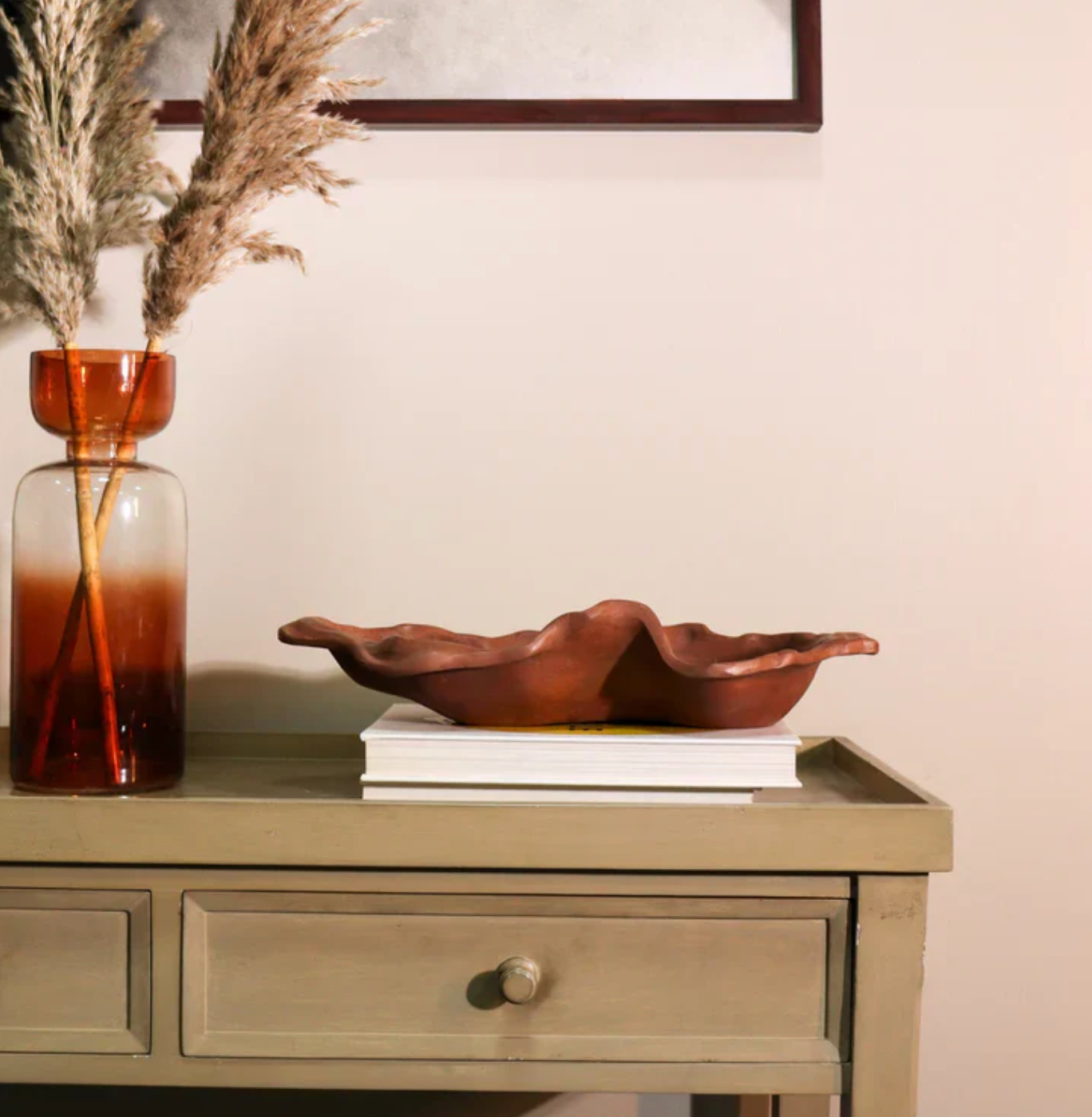 Casa Amarosa – Engroshandel Pyntetallerken/skål – Økologisk Deco Skål Stor, Terracotta- 15.74 Tommer1